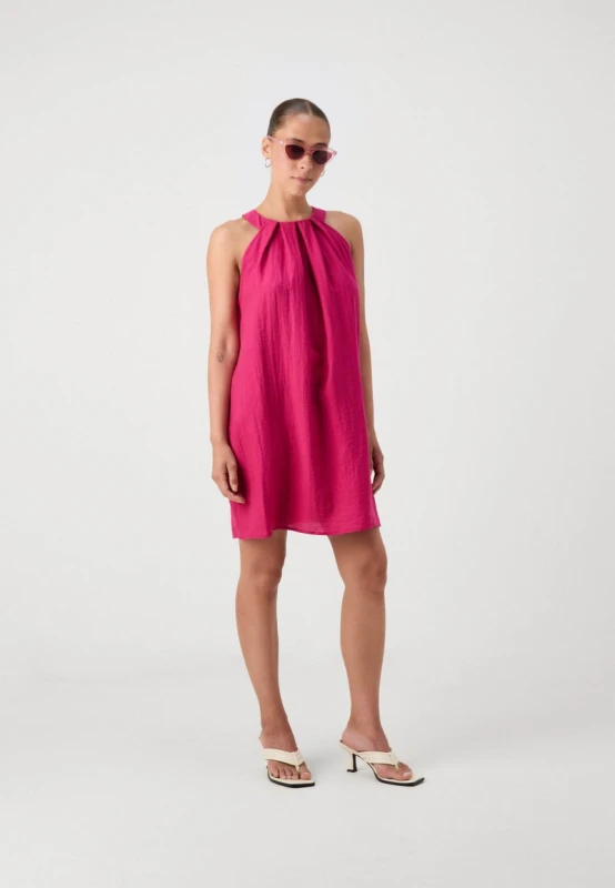 f2f3a43c9deb4abde6989b26263bc103.jpg