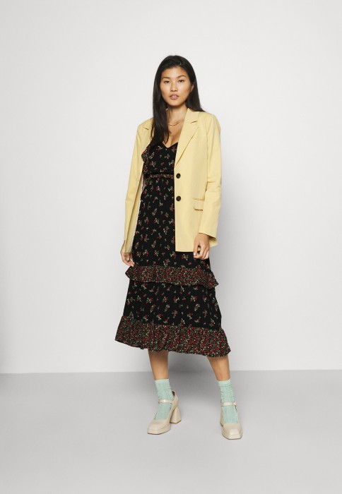 b07eff398e2510a423c1c1d147d8a515.jpg