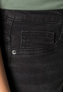 c96e031c62e79e49a6c9afd422eca052.jpg