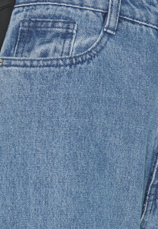 8c3b2157083710e199c8aea66f776d23.jpg