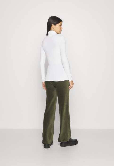 1e2b61b957c3085d0eb6175c96f9e264.jpg
