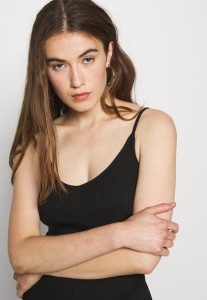 3a125155c51c03c255a64581d3371c6e.jpg