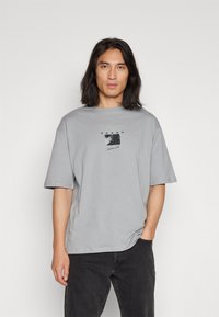 f646154efc596c065cbc45f6b59812b9.jpg