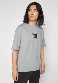 1f4e715eb397c3dbb0e18c1c4bf83204.jpg