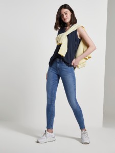 78d8238bf4c82764fb9ec2bc68c9e60d.jpg
