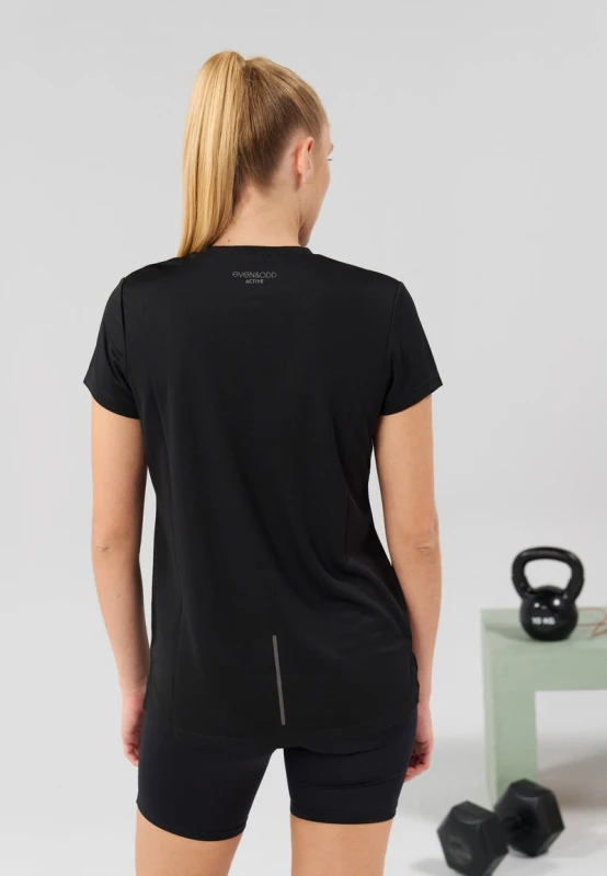 5e83da1cf5b6911a16acd0474c4a4f59.jpg