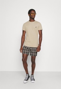 d4d67b31b289b5de35e74263bd1a5f36.jpg