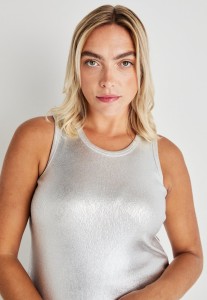 4a80211fcf30fafeba17b3759fa6eb81.jpg