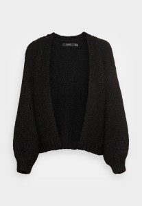 35c25ab4c0beb665dd87cbb2a541885f.jpg