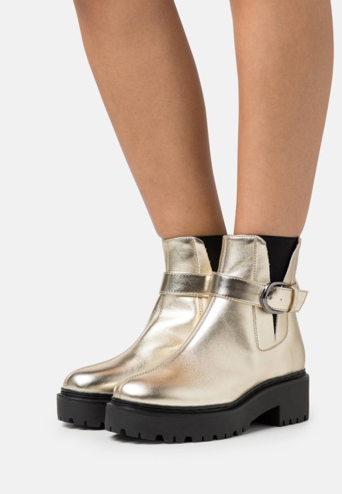 78d7415afe5c91f4bd5a0af3530f5582.jpg