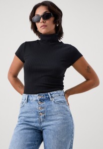 718b468d662d136c4e9e2ec905a6e20f.jpg