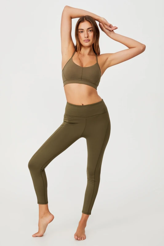 426da1eea9287c7a13c4c562e58741d5.jpg
