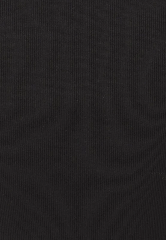 41b933cc7fedbbd9b2361916d7969932.jpg