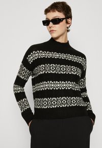 447a1d70510e99b30a78d12efdf31f6e.jpg
