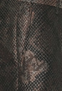 25234651_12.jpg