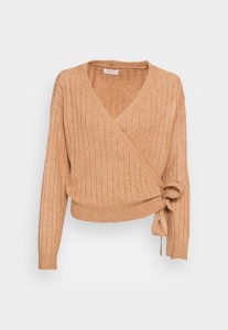 968195936799c582aaddaafdef2c3a82.jpg