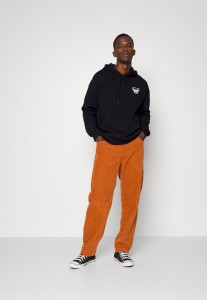 4dad84ce56239e55eb642a1314a93a6d.jpg
