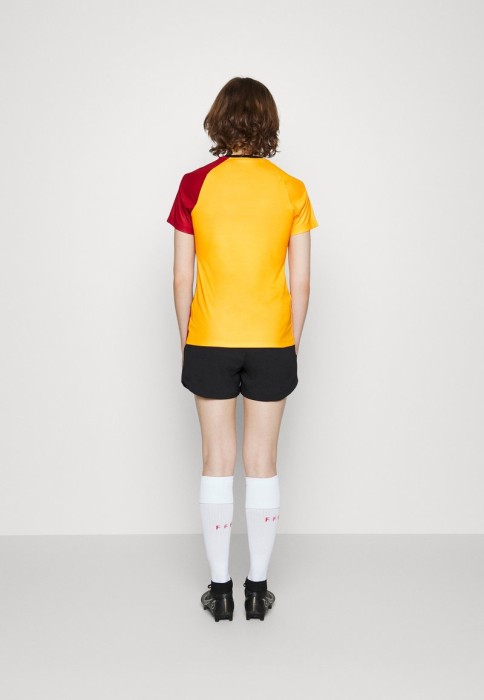 a8e0807d9a8e201a3f24657e5000b3a8.jpg