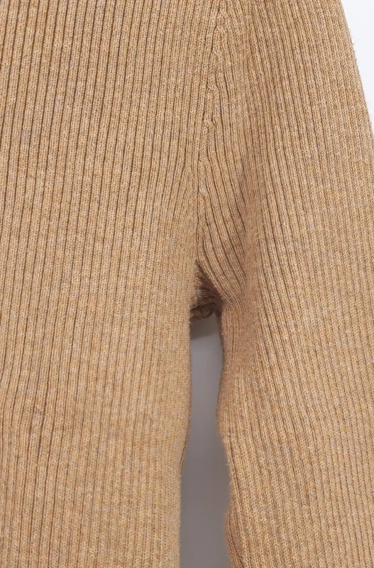 0ef8d66e23e8e5495c2af4cc46457bd7.jpg