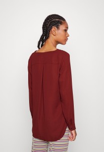 bb6732401bcf62a6e499f77a9c91c25a.jpg