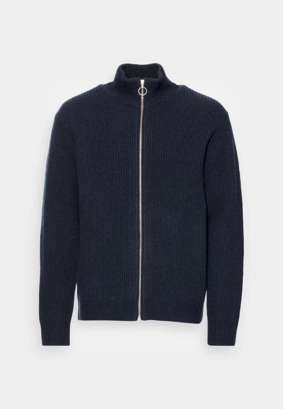 9f8ba3a0dbf74ae44e92854fdc73f28e.jpg