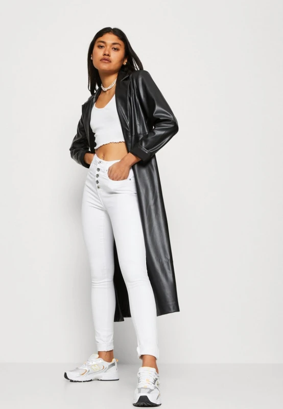 95d766147b2994c7965e9b01d223a318.jpg