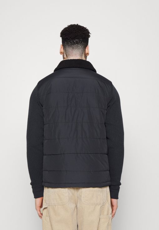 e5bcf4b1c62195e99631ff21099226ae.jpg