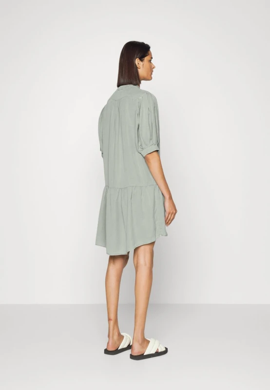 3087523610fbb64cd4f2f156757396ad.jpg